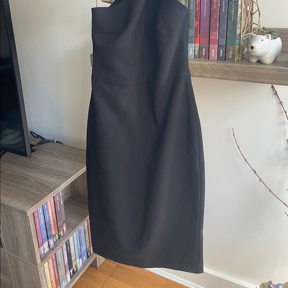 Likely Carolyn Dress (black formal dress with halter neckline) size 2/4 - Picture 4 of 8